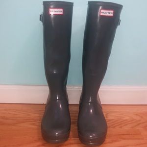 HUNTER HIGH GLOSS BOOTS (Great condition!!)